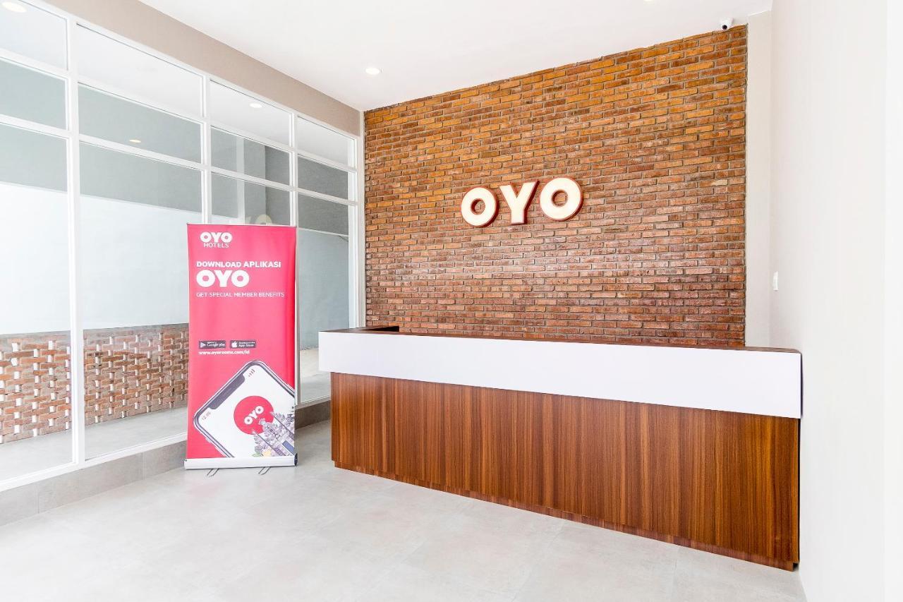 OYO 360 Mangaan Residence Medan Luaran gambar