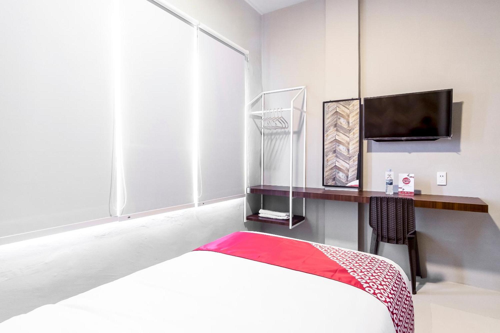 OYO 360 Mangaan Residence Medan Luaran gambar