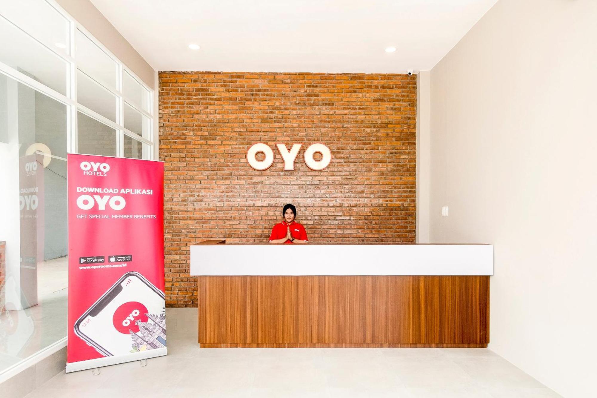 OYO 360 Mangaan Residence Medan Luaran gambar